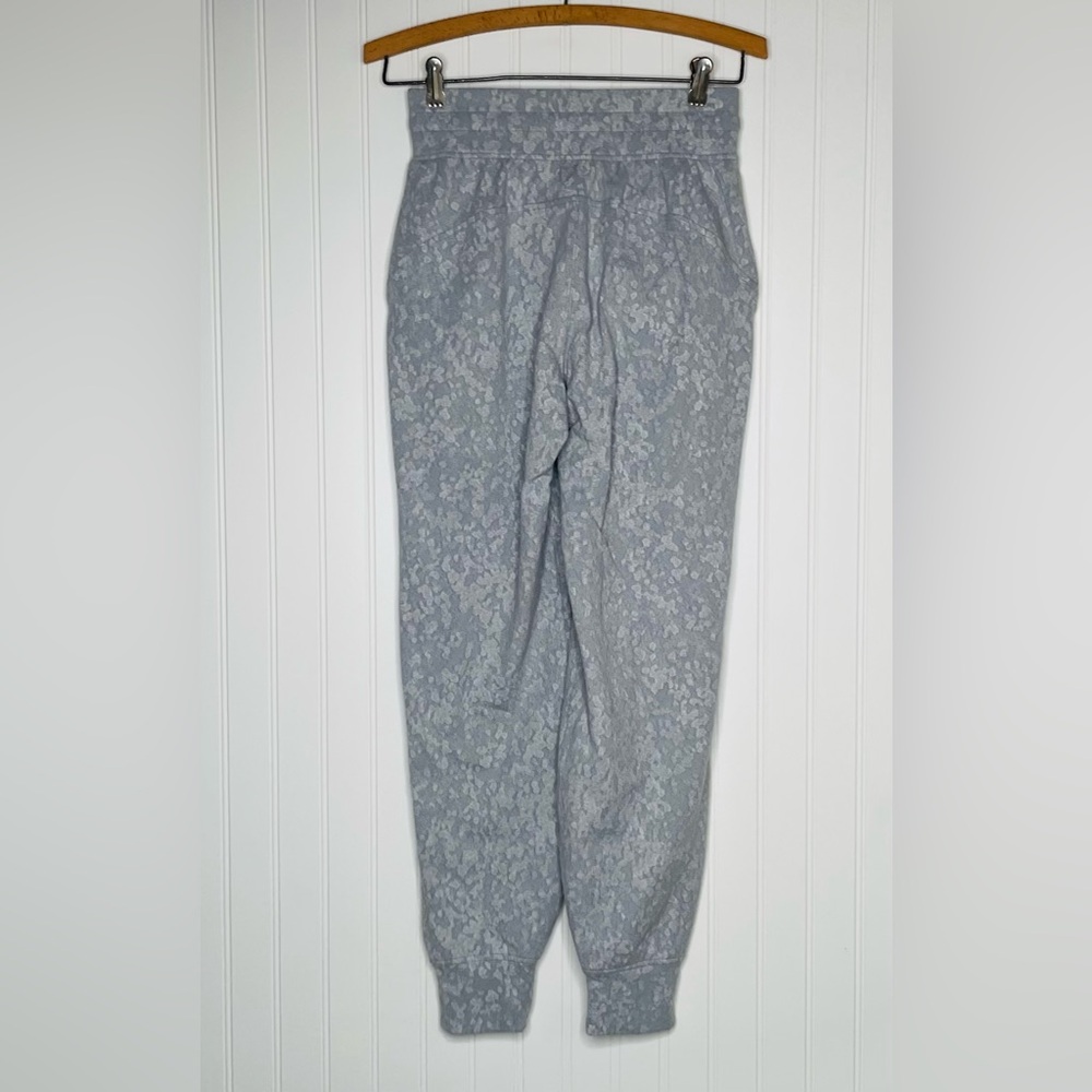 Lululemon Ready To Rulu Textured Joggers - Picture 6 of 9